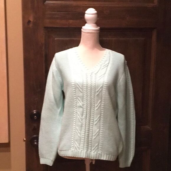 IZOD V NECK Mint Green SWEATER - Picture 1 of 4